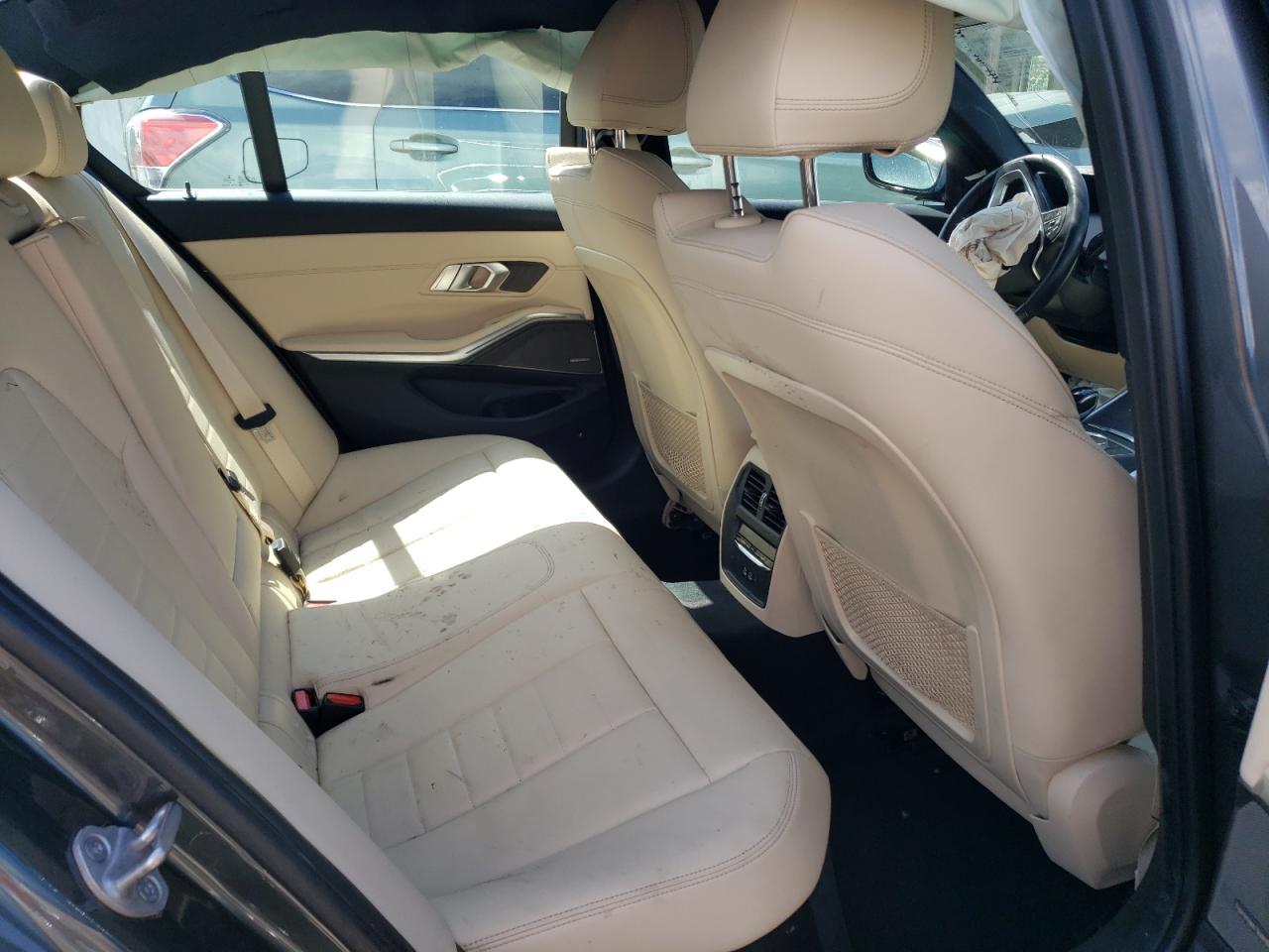 3MW5R7J0XM8B63587 2021 BMW 330Xi