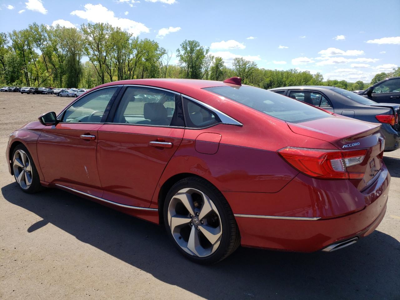 1HGCV1F9XJA123473 2018 Honda Accord Touring