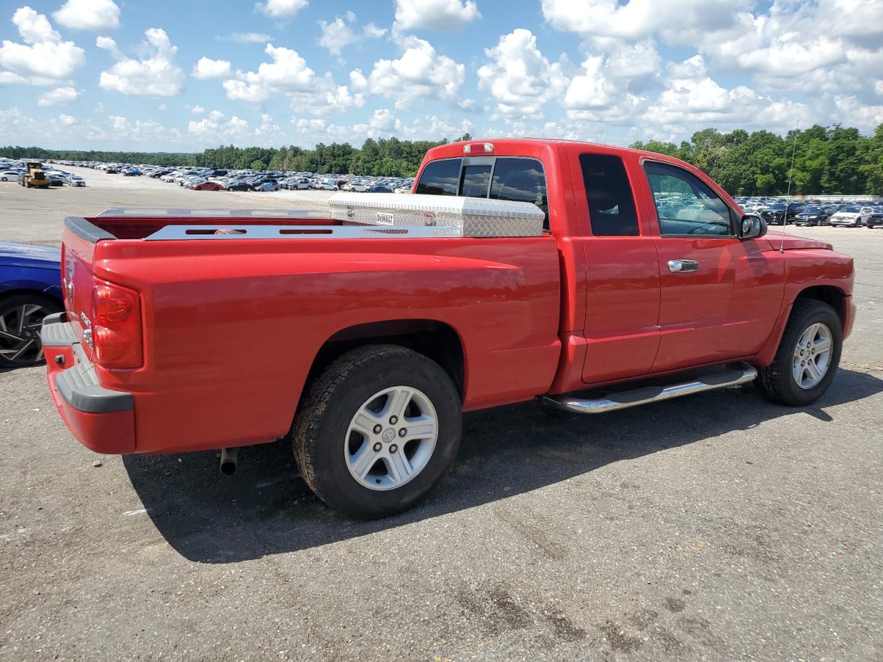 1D7RE3BK5BS708203 2011 Dodge Dakota Slt