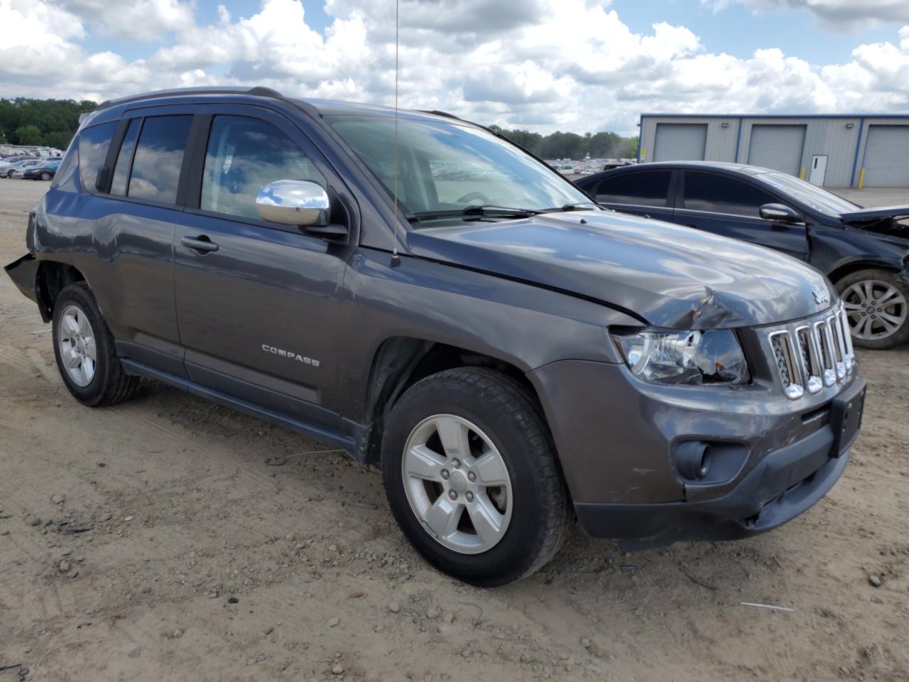 1C4NJCEB3GD764927 2016 Jeep Compass Latitude