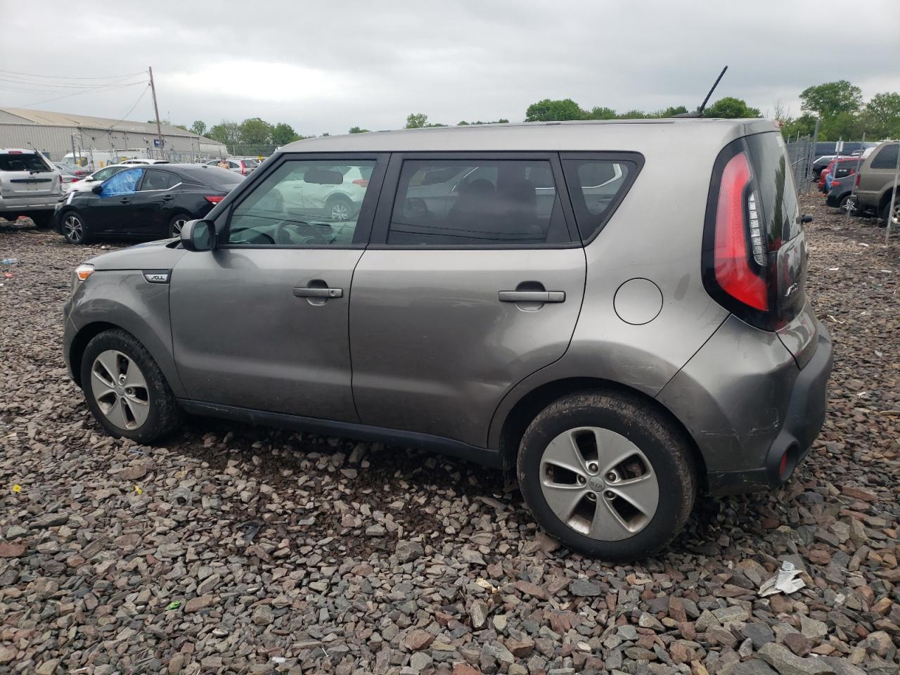 KNDJN2A25G7363588 2016 Kia Soul