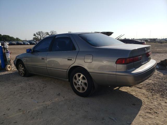 1999 Toyota Camry Le VIN: JT2BF28K1X0185395 Lot: 53905944