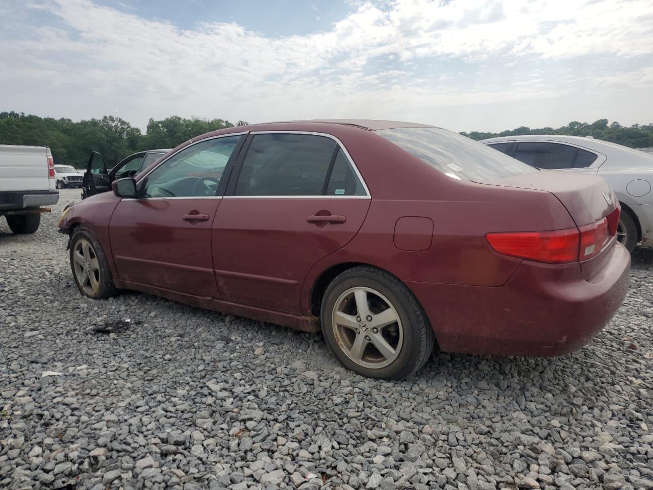 1HGCM56755A049832 2005 Honda Accord Ex