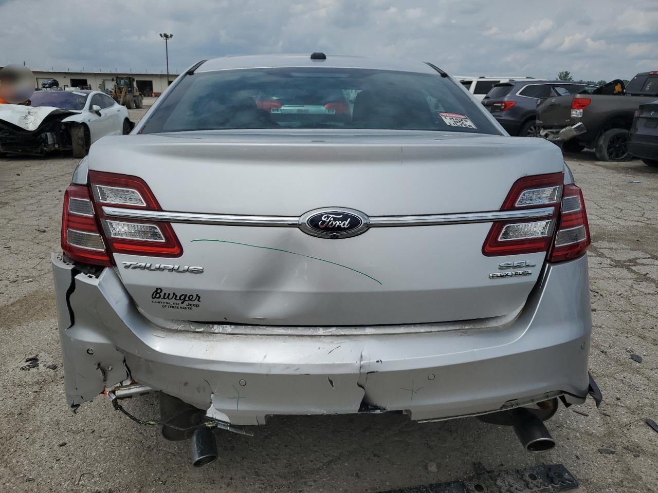 1FAHP2E82FG142719 2015 Ford Taurus Sel