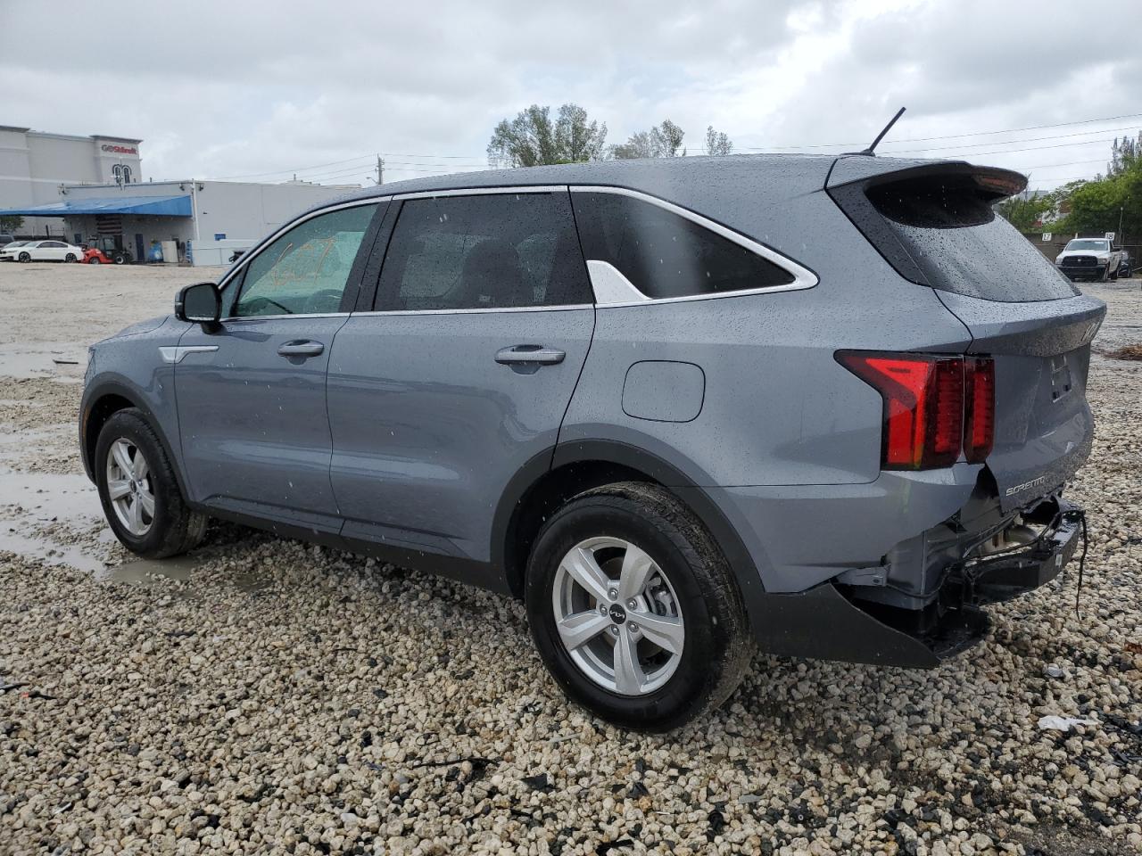 Lot #2940889422 2023 KIA SORENTO LX