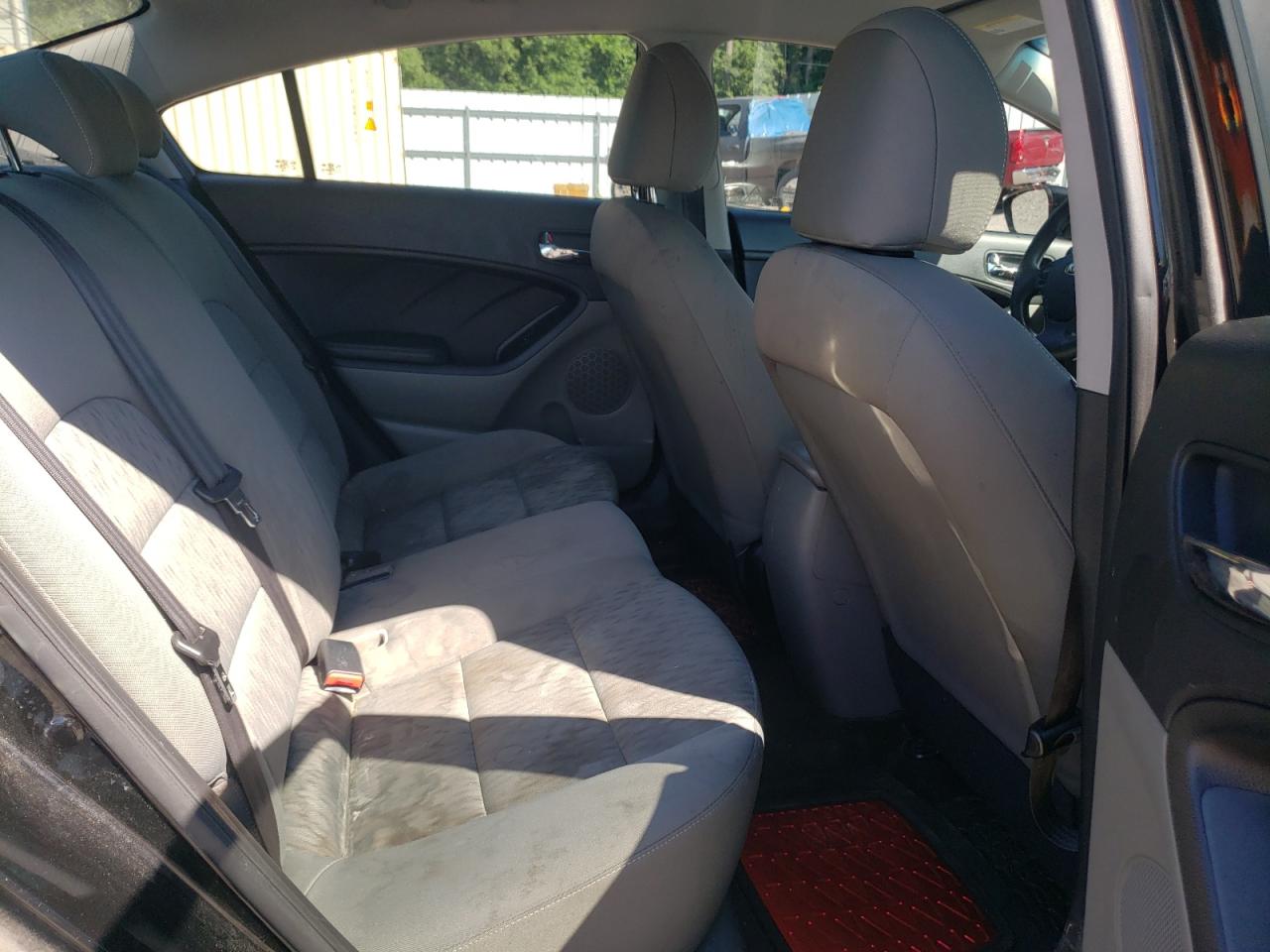 KNAFK4A67G5620661 2016 Kia Forte Lx