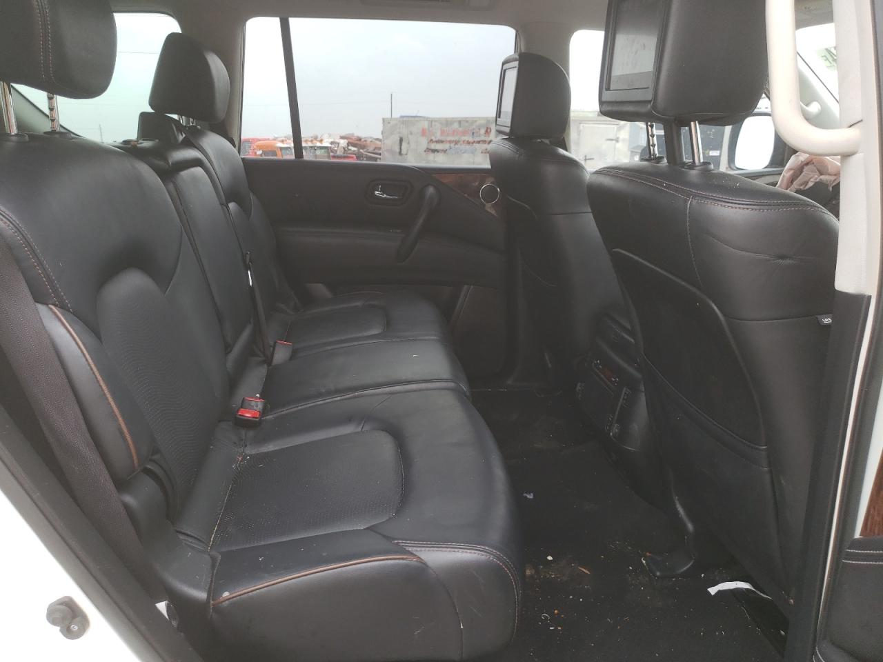 JN8AY2ND6J9055459 2018 Nissan Armada Sv