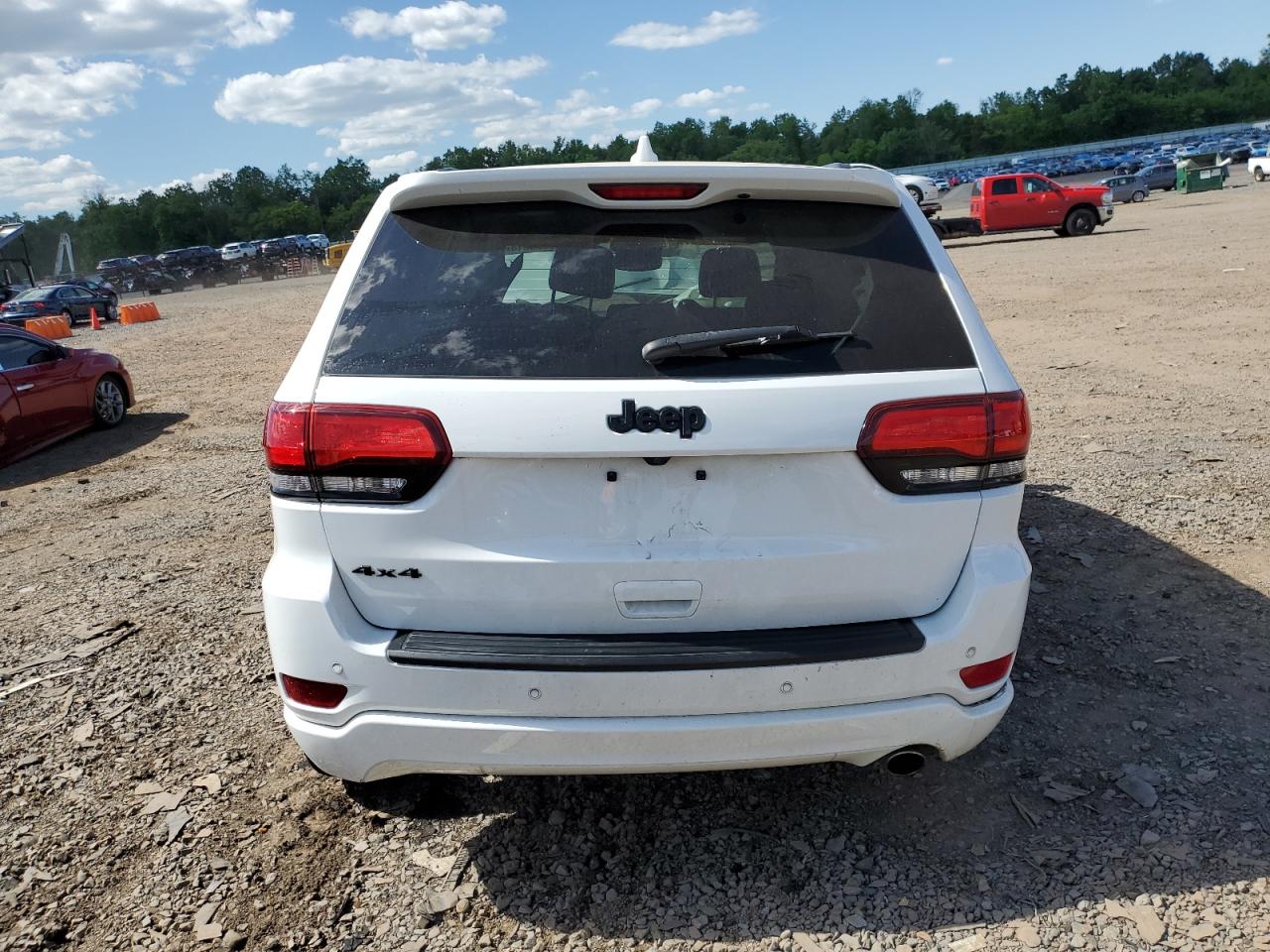 1C4RJFAGXKC601971 2019 Jeep Grand Cherokee Laredo