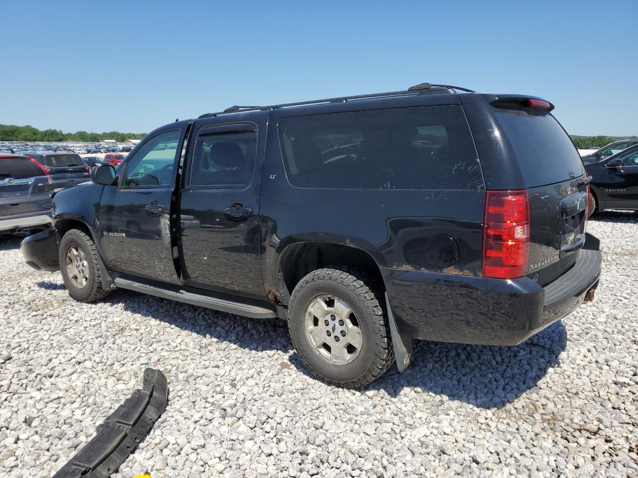 1GNSKJE7XCR213043 2012 Chevrolet Suburban K1500 Lt