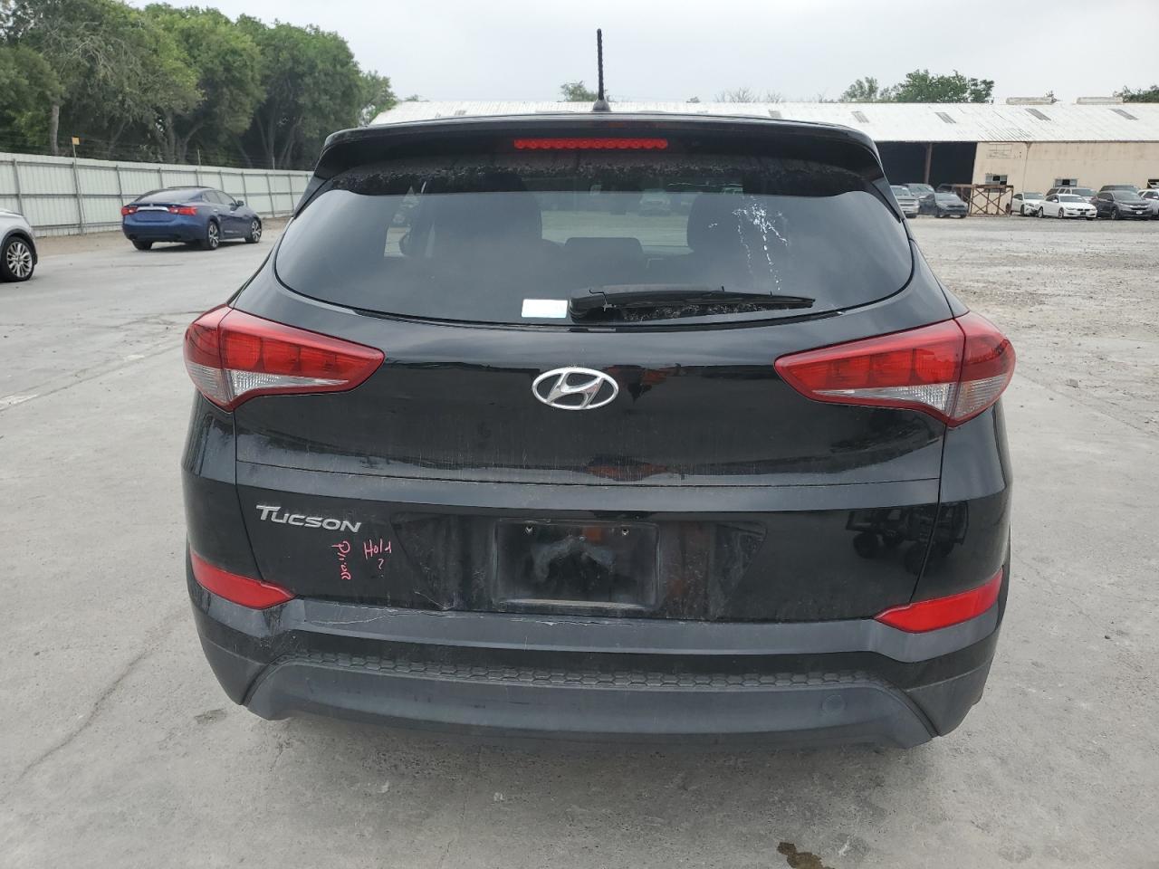 KM8J23A45JU803653 2018 Hyundai Tucson Se