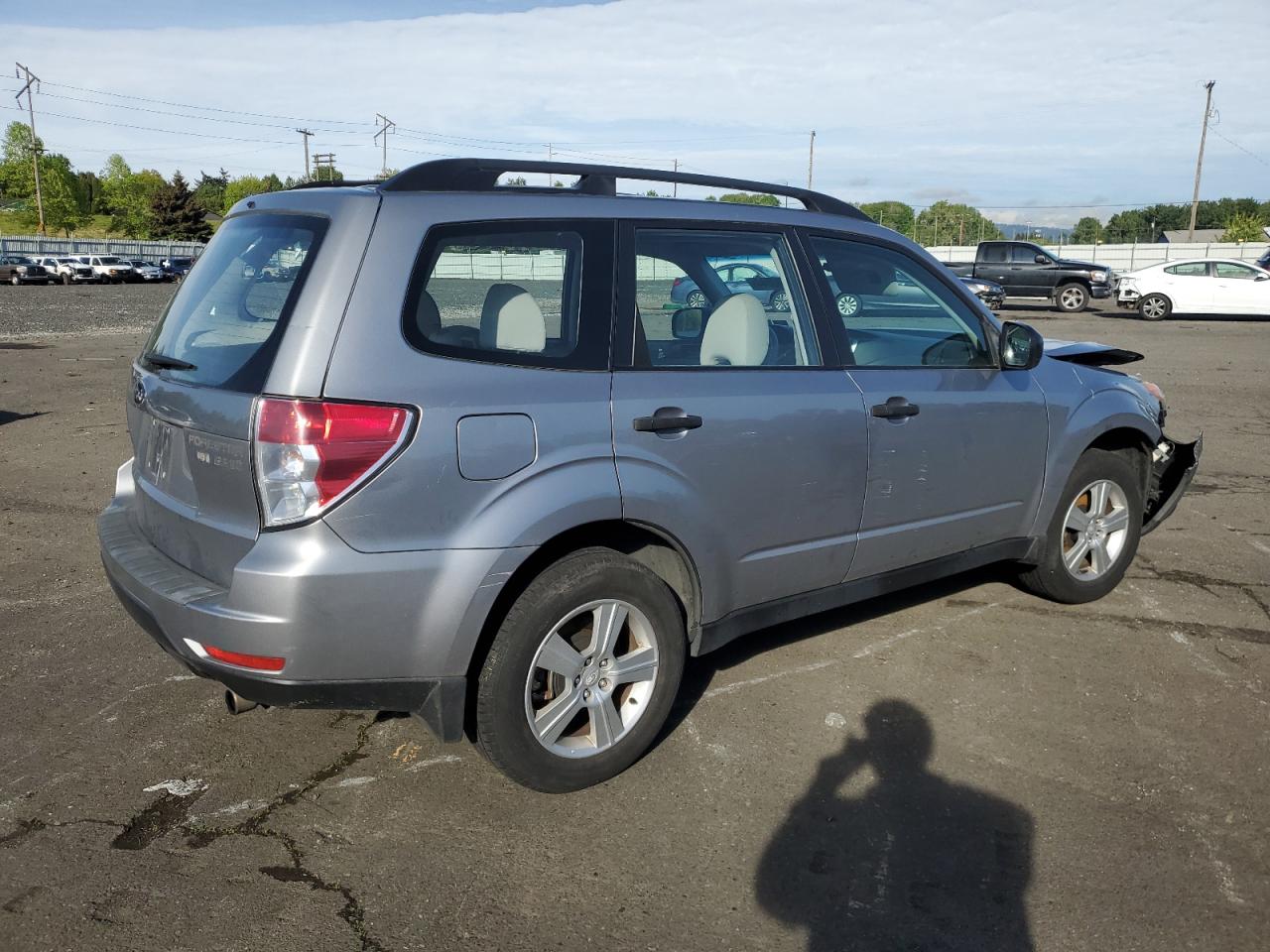 SUBARU FORESTER 2 2011 silver  gas JF2SHABCXBG735806 photo #4