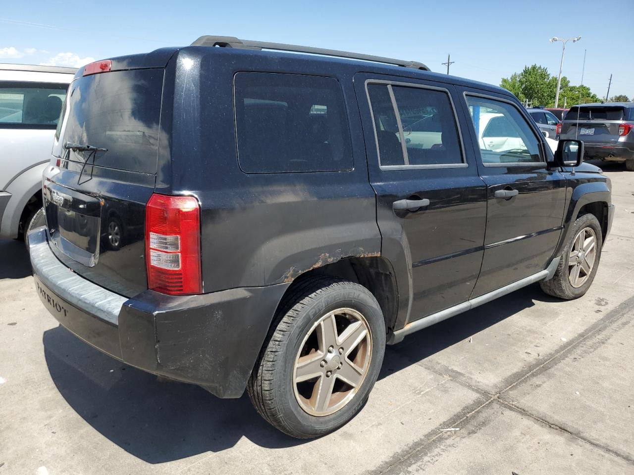 1J8FF28W77D395612 2007 Jeep Patriot Sport