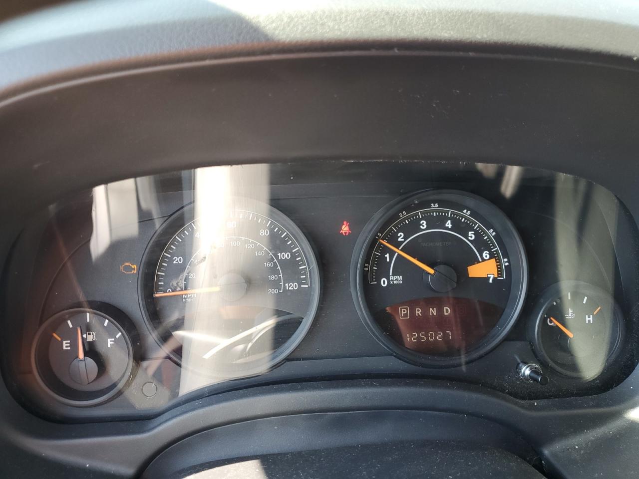 1C4NJDBB4FD371110 2015 Jeep Compass Sport