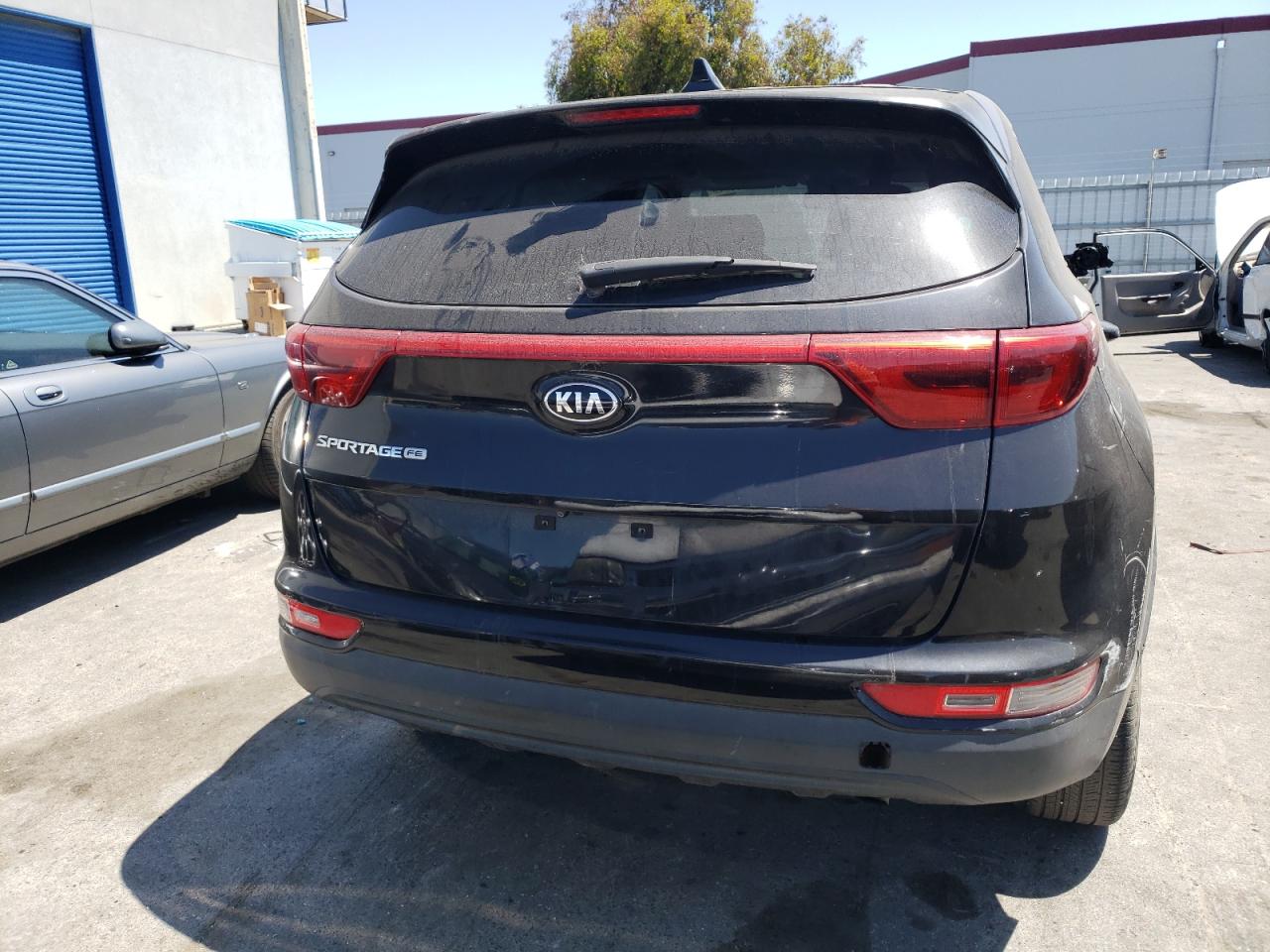 KNDPM3AC3H7052240 2017 Kia Sportage Lx