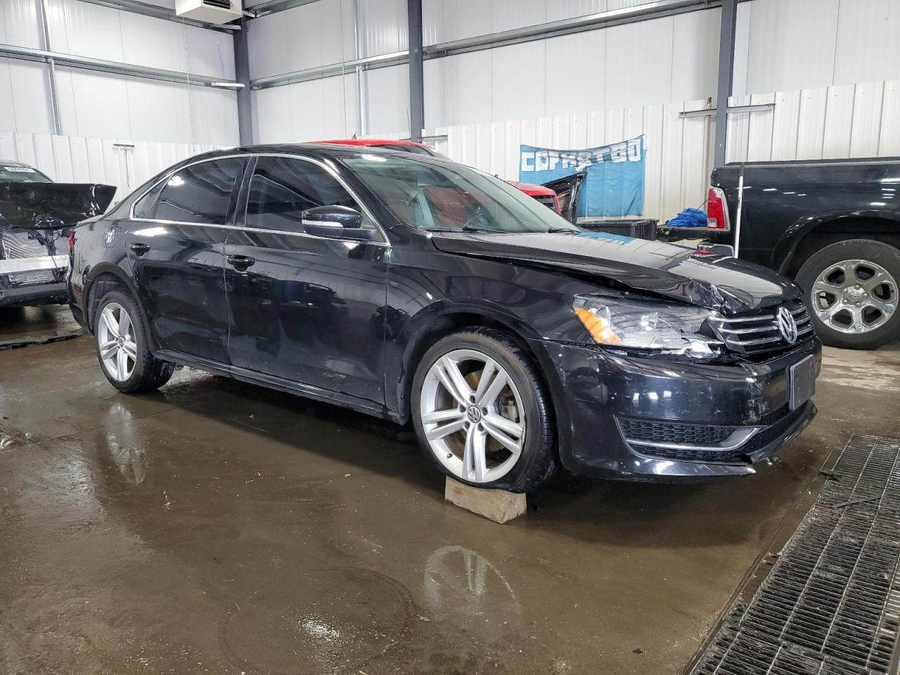 2014 Volkswagen Passat Se vin: 1VWBS7A34EC094746