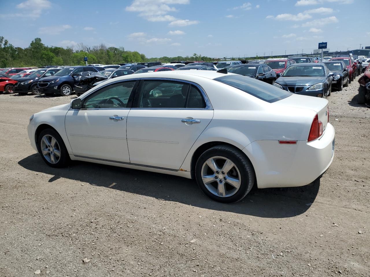 1G1ZD5E08CF189315 2012 Chevrolet Malibu 2Lt