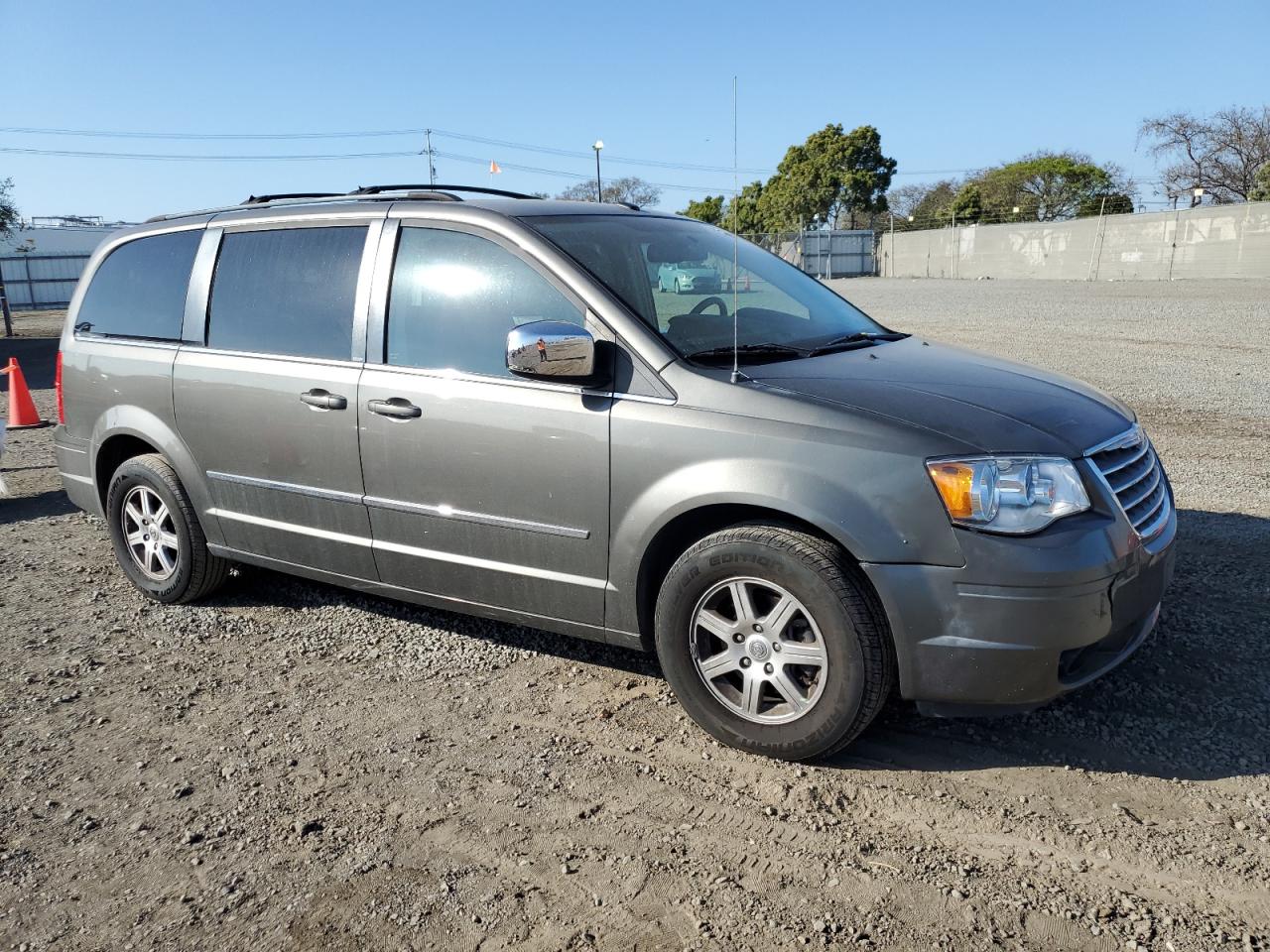 2A4RR8DX7AR403834 2010 Chrysler Town & Country Touring Plus