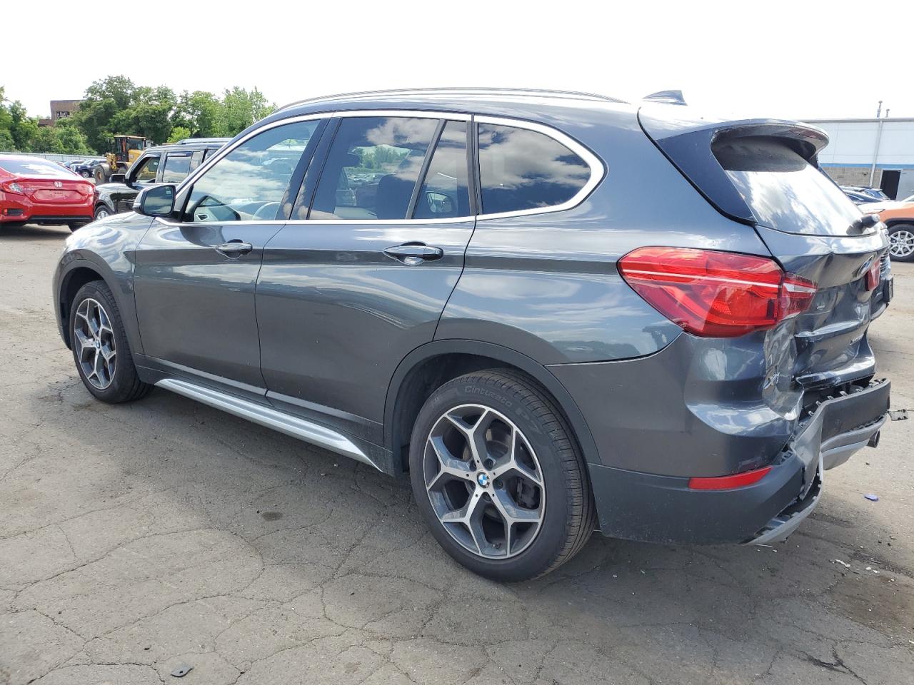 WBXHT3C34J3H32011 2018 BMW X1 xDrive28I