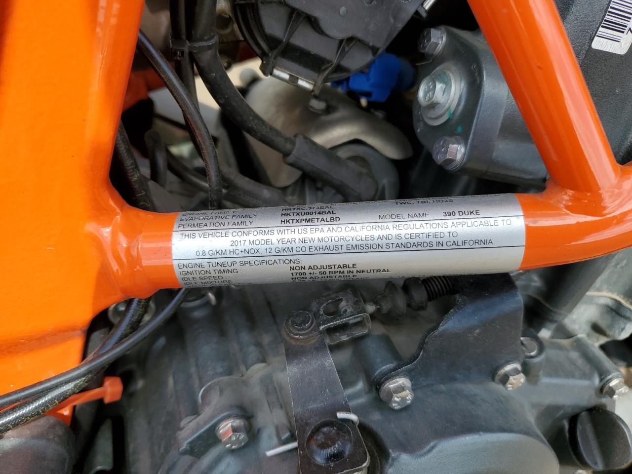 MD2JPJ406HC240075 2017 Ktm 390 Duke