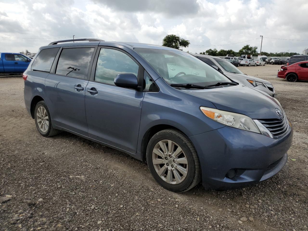 5TDJK3DC8FS101197 2015 Toyota Sienna Le