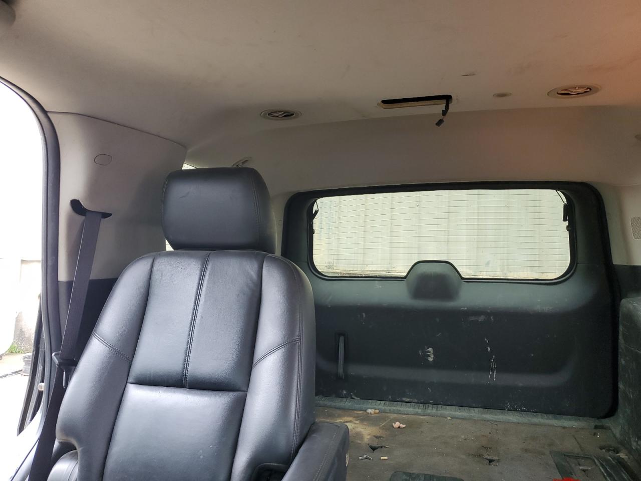 1GNSKBE09BR295211 2011 Chevrolet Tahoe K1500 Lt