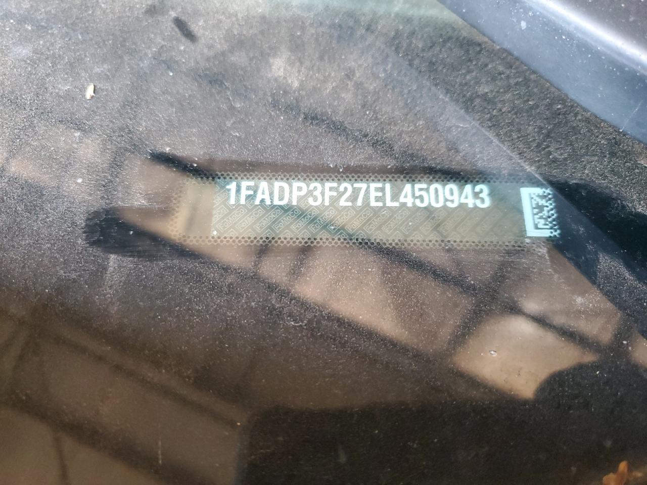 2014 Ford Focus Se vin: 1FADP3F27EL450943