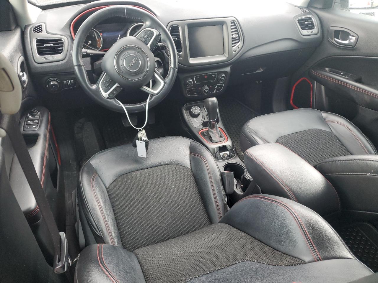 3C4NJDDB2LT161947 2020 Jeep Compass Trailhawk