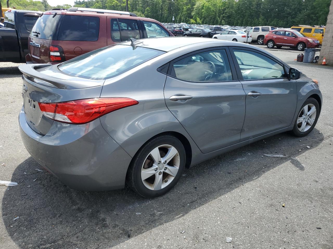 5NPDH4AE6DH309945 2013 Hyundai Elantra Gls