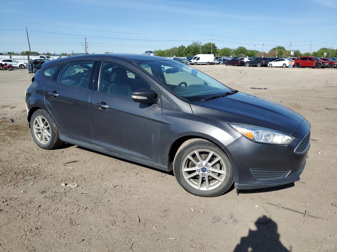 1FADP3K24JL270240 2018 Ford Focus Se