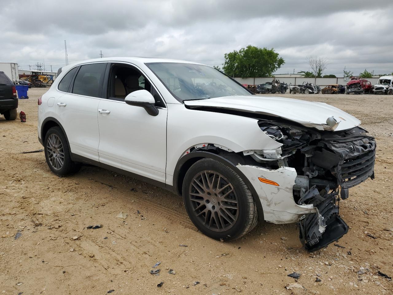 WP1AA2A27GLA10688 2016 Porsche Cayenne