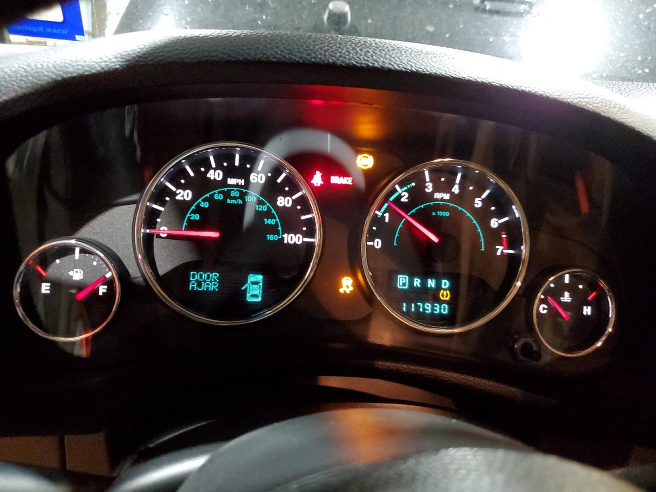 1C4HJWEG4EL252817 2014 Jeep Wrangler Unlimited Sahara