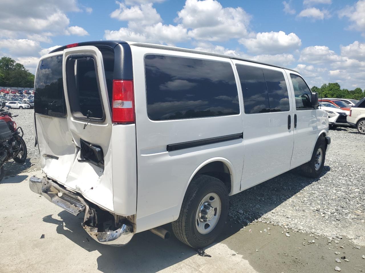 1GAZGMFPXJ1326102 2018 Chevrolet Express G3500 Lt