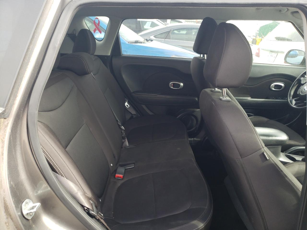 KNDJN2A24G7306802 2016 Kia Soul