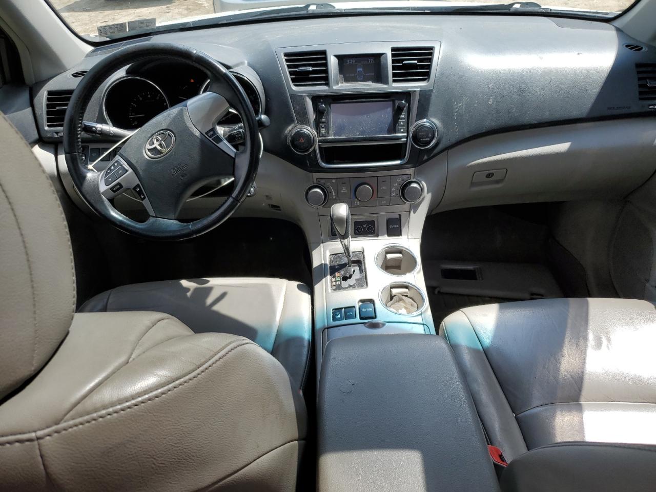 5TDBK3EH3DS190995 2013 Toyota Highlander Base