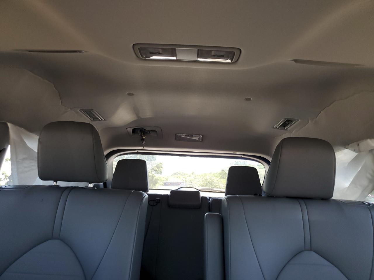 5TDGZRBH9NS178537 2022 Toyota Highlander Xle