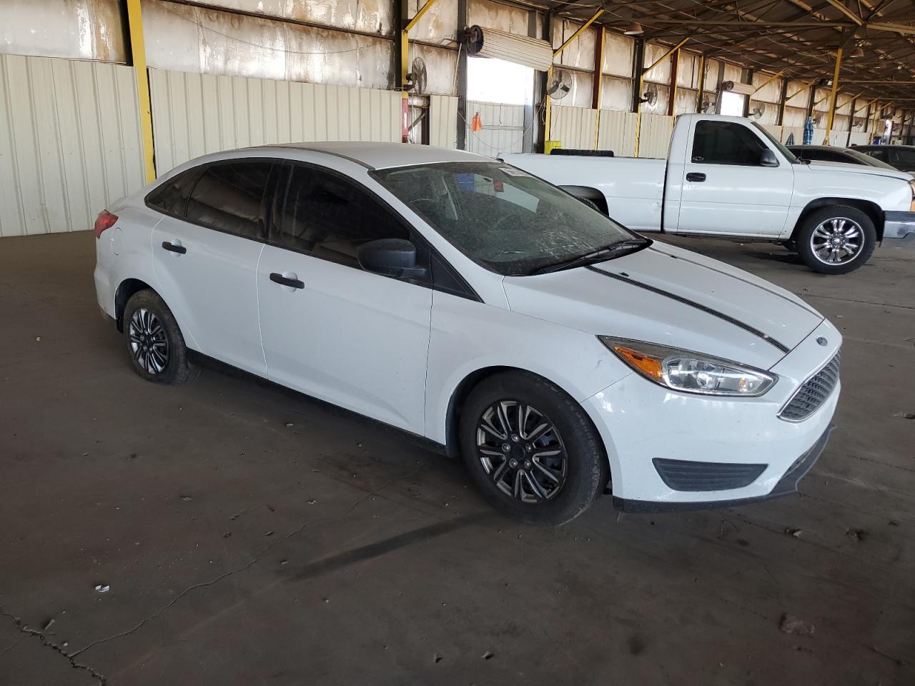 2017 Ford Focus S vin: 1FADP3E21HL290595