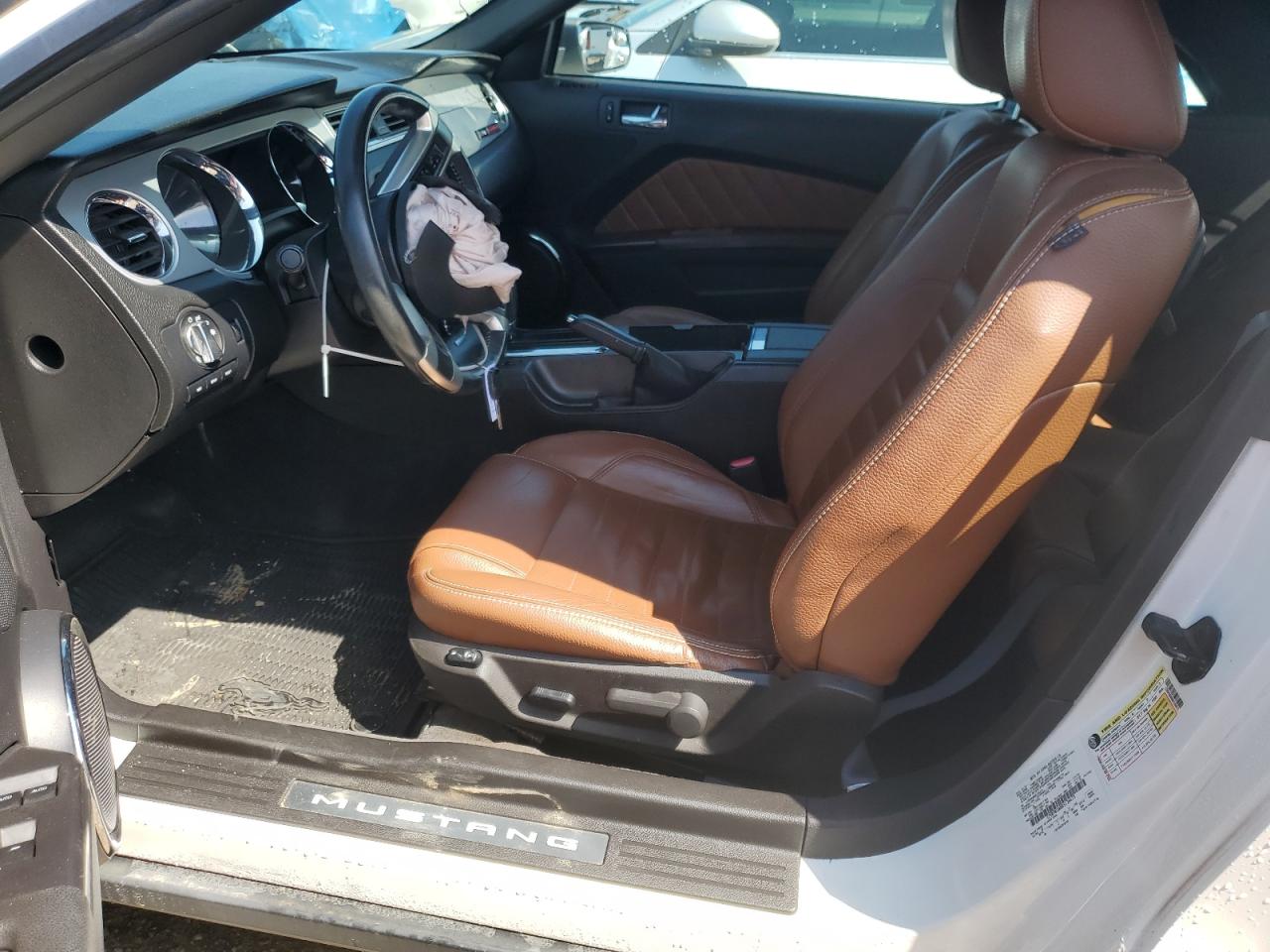 1ZVBP8EM8B5126673 2011 Ford Mustang