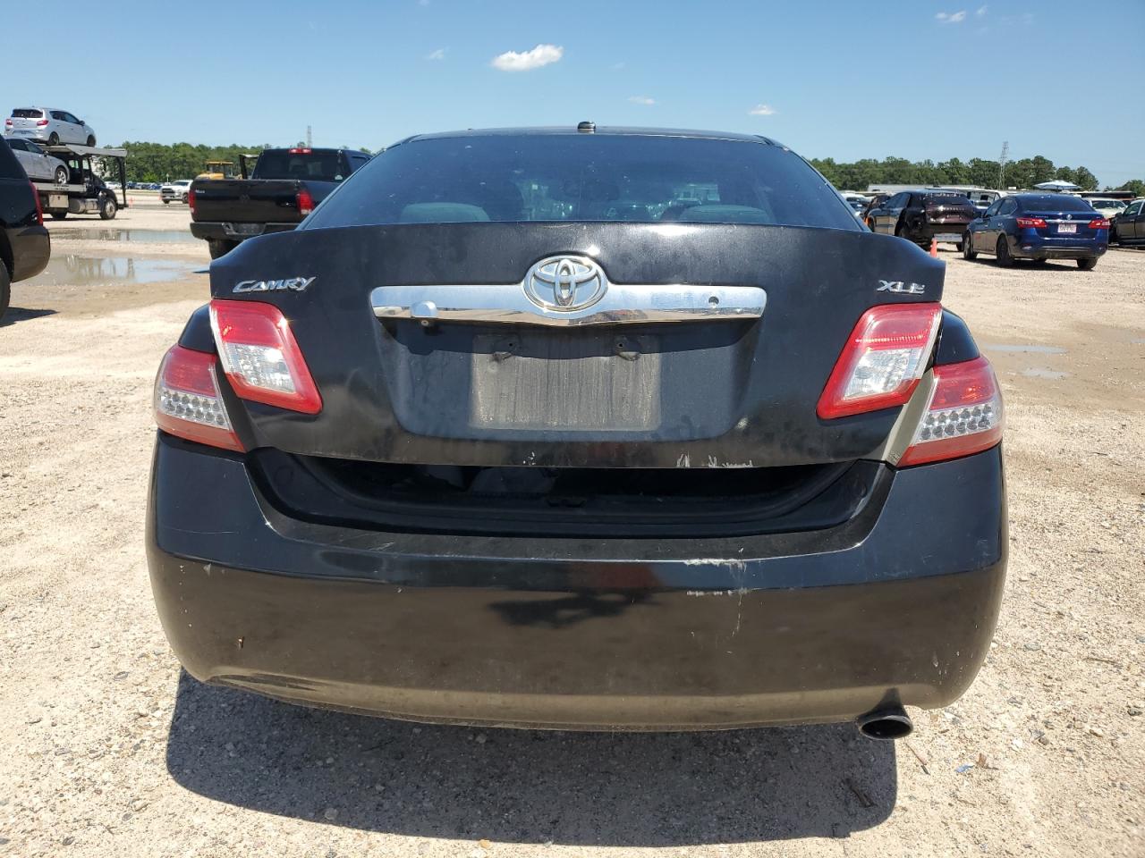 4T1BF3EK5BU188931 2011 Toyota Camry Base