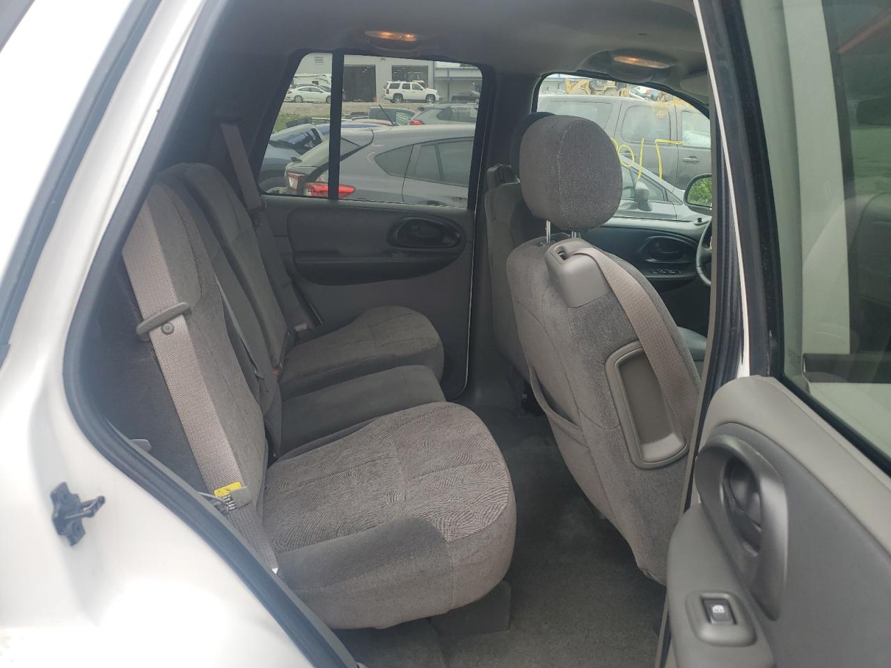 1GNDS13S042196523 2004 Chevrolet Trailblazer Ls