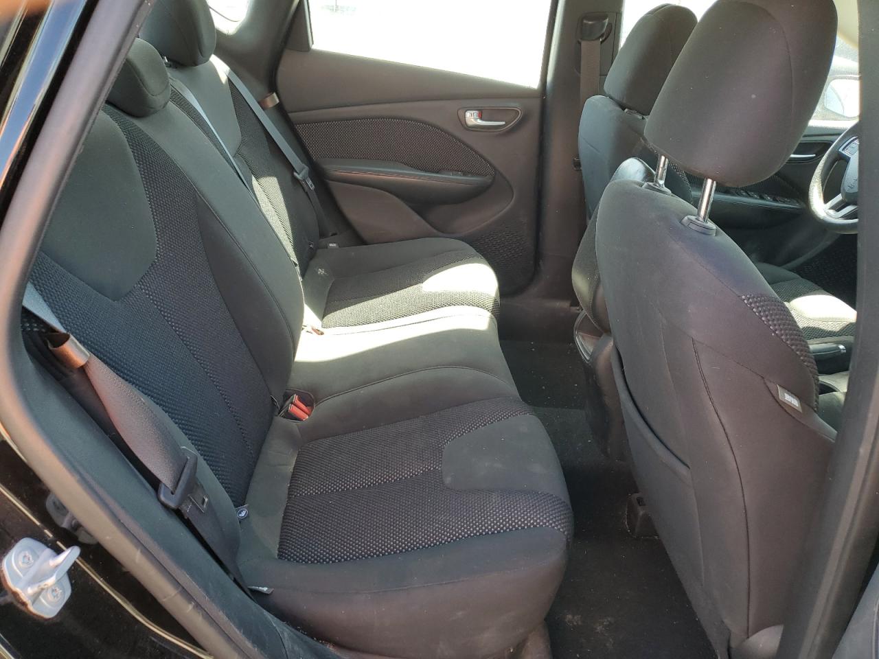 1C3CDFAA1FD432534 2015 Dodge Dart Se