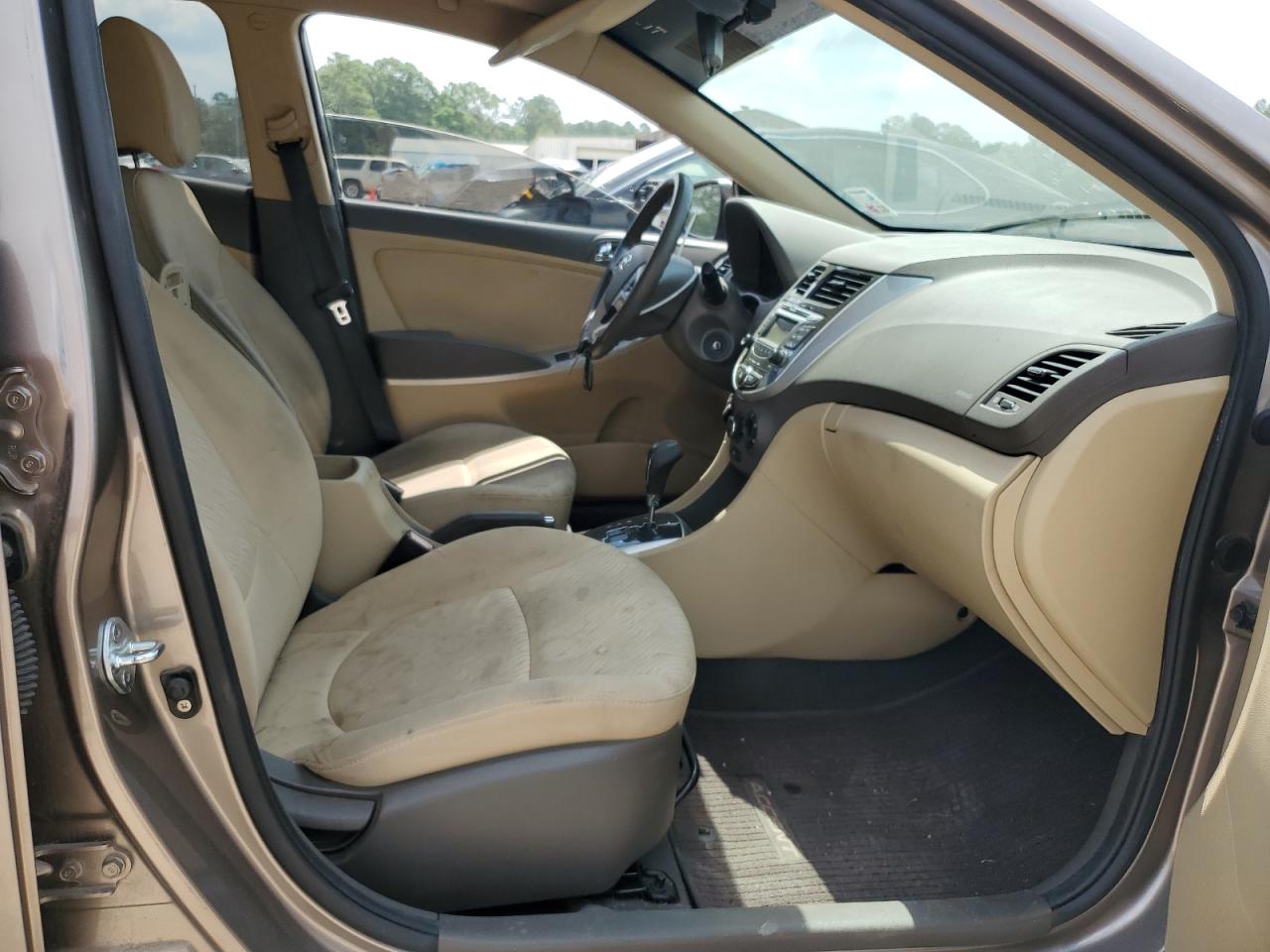 KMHCU4AE9CU238585 2012 Hyundai Accent Gls