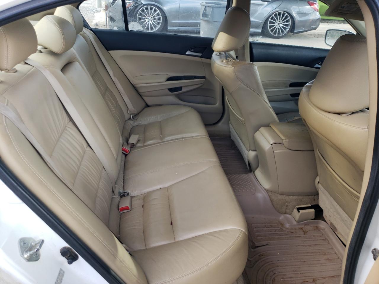 1HGCP2F67BA074630 2011 Honda Accord Se