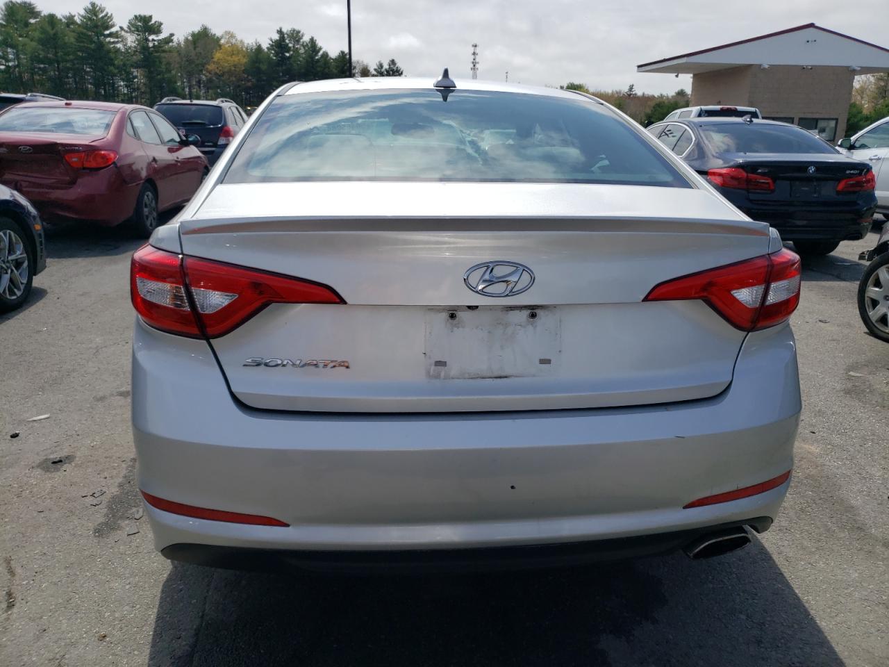 5NPE24AF6FH015365 2015 Hyundai Sonata Se