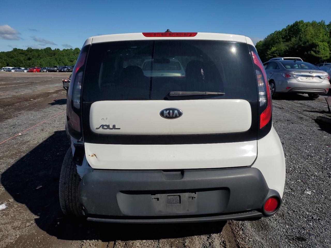 KNDJN2A25G7250627 2016 Kia Soul