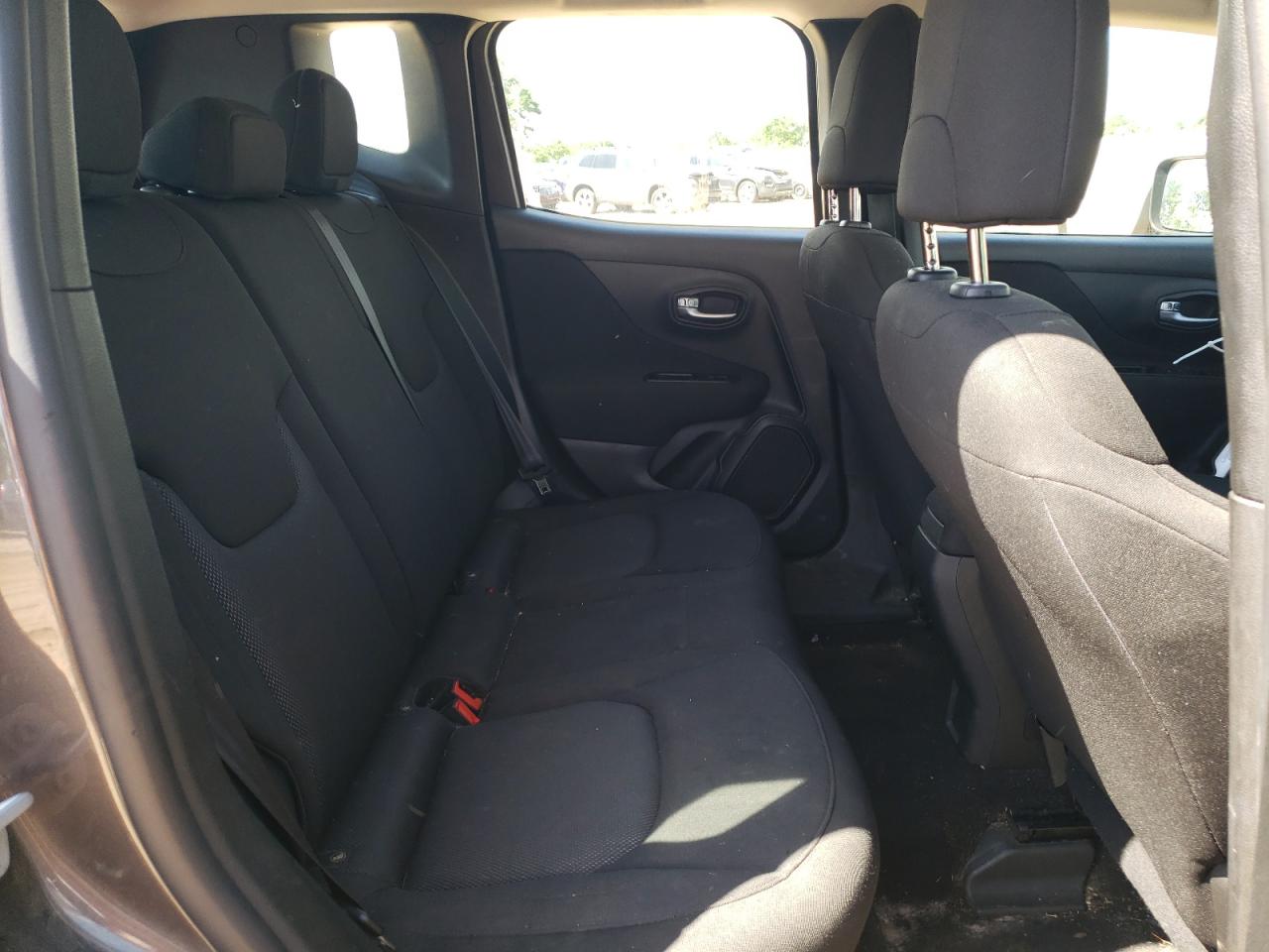 ZACNJAAB9LPL58864 2020 Jeep Renegade Sport