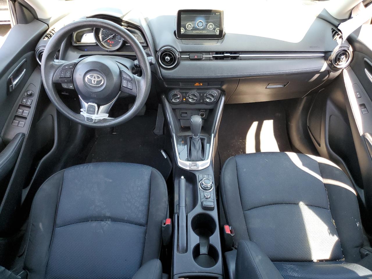 3MYDLBYV3HY184406 2017 Toyota Yaris Ia