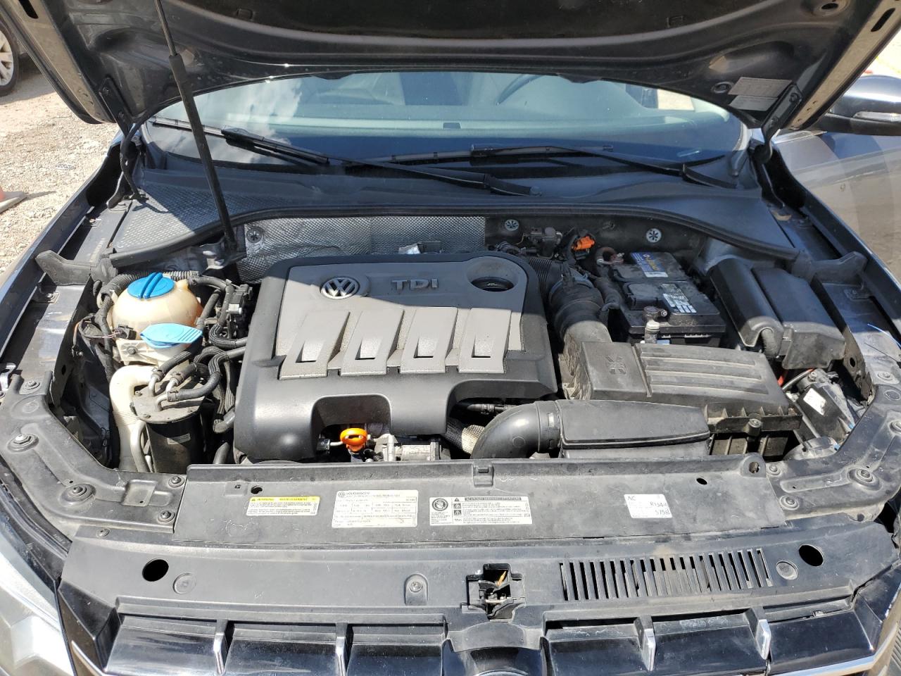 1VWCN7A37DC138331 2013 Volkswagen Passat Sel