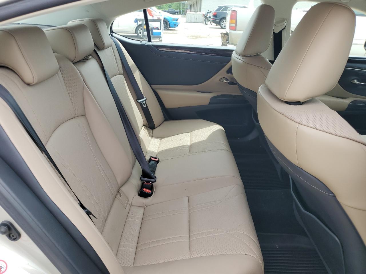 58ABZ1B17KU022989 2019 Lexus Es 350