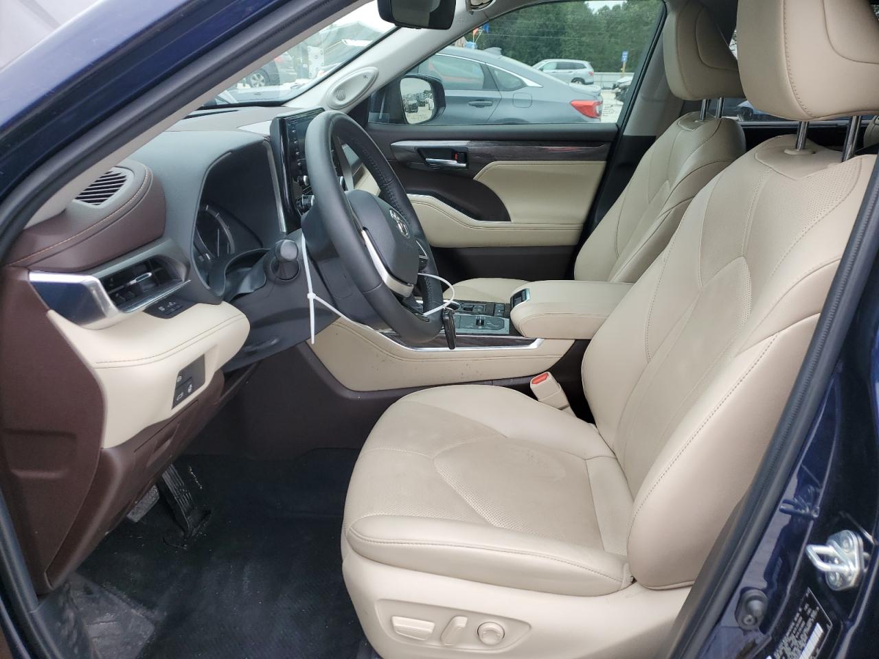 5TDYZRAHXNS549971 2022 Toyota Highlander Limited