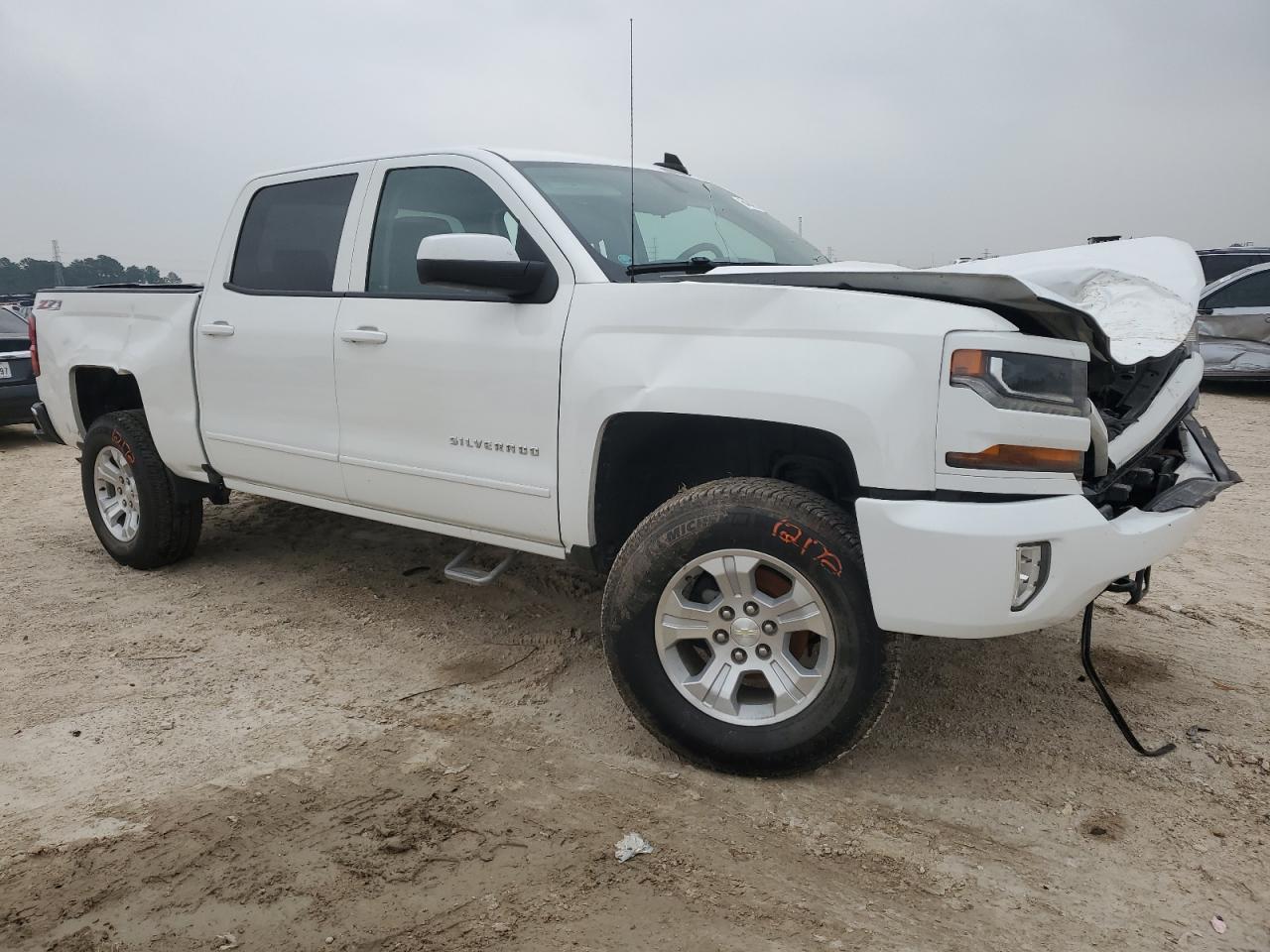 3GCUKREC0GG226452 2016 Chevrolet Silverado K1500 Lt